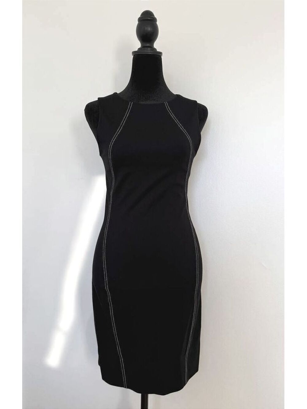 Aritzia Babaton Babaton Black Sleeveless Sheath Dress Contrast Stitching, US 0